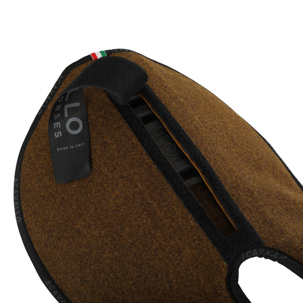 AC835